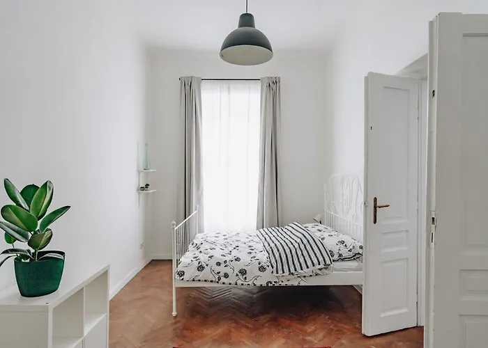 Podzamcze 24